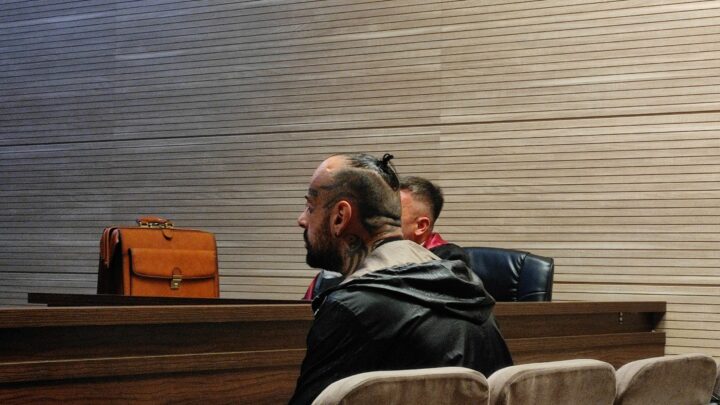 Gjykatësi paralajmëron njoftimin e drejtorit të Stacionit Policor në Gjilan për mos-ekzekutimin e urdhrit të sjelljes së Vali Corleones.