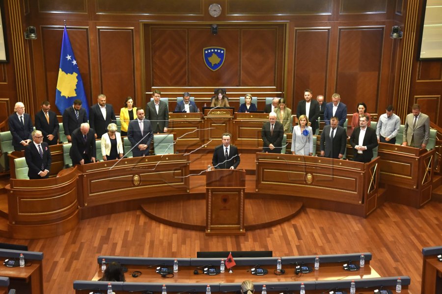 Kushtetuesja në qendër të debatit për Qeverinë dhe Kuvendin e Kosovës
