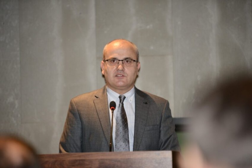 Haxhi Avdyli mungon në seancën për zgjedhjen e presidentit, Haxhiu e fton të marrë pjesë