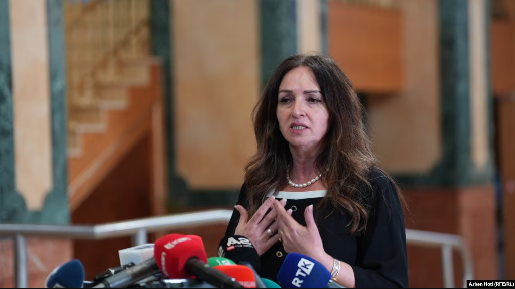 LVV tërheq kandidaturat e Glauk Konjufcës dhe intensifikon përpjekjet për zgjedhjen e presidentit.