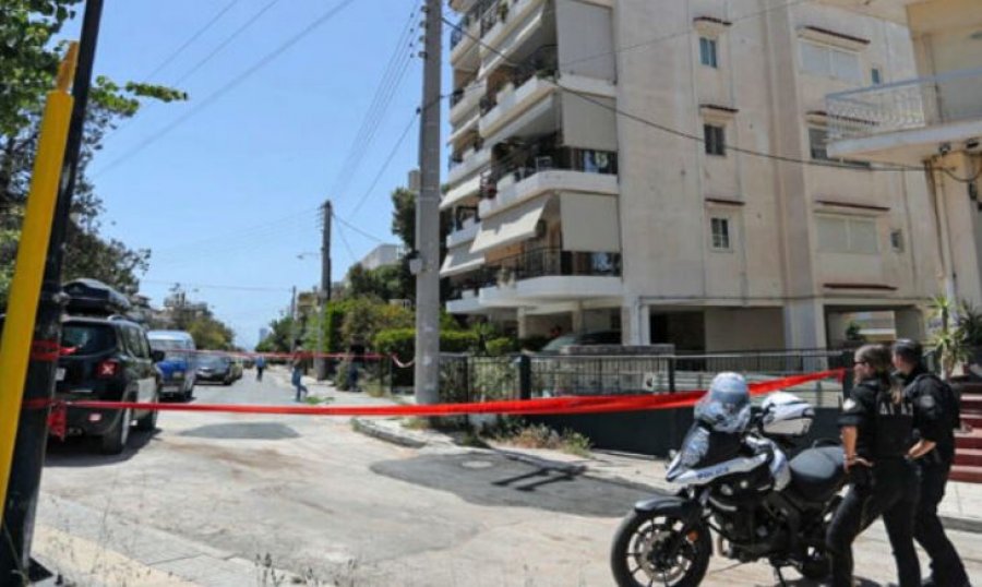 Humb jetën edhe 17-vjeçarja e dytë që u hodh nga tarraca e pallatit në Greqi, pas disa ditësh trajtimi intensiv në spital.