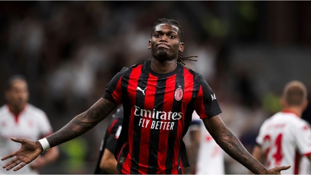 Rafa Leao në prag të largimit nga Milani, Manchester Unitedi në ndjekje të tij