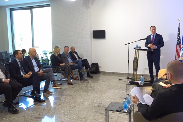 Gjykata Administrative në Kosovë ka nisur funksionimin javën e fundit, duke shënuar një hap të rëndësishëm drejt forcimit të sundimit të ligjit dhe rritjes së sigurisë juridike.