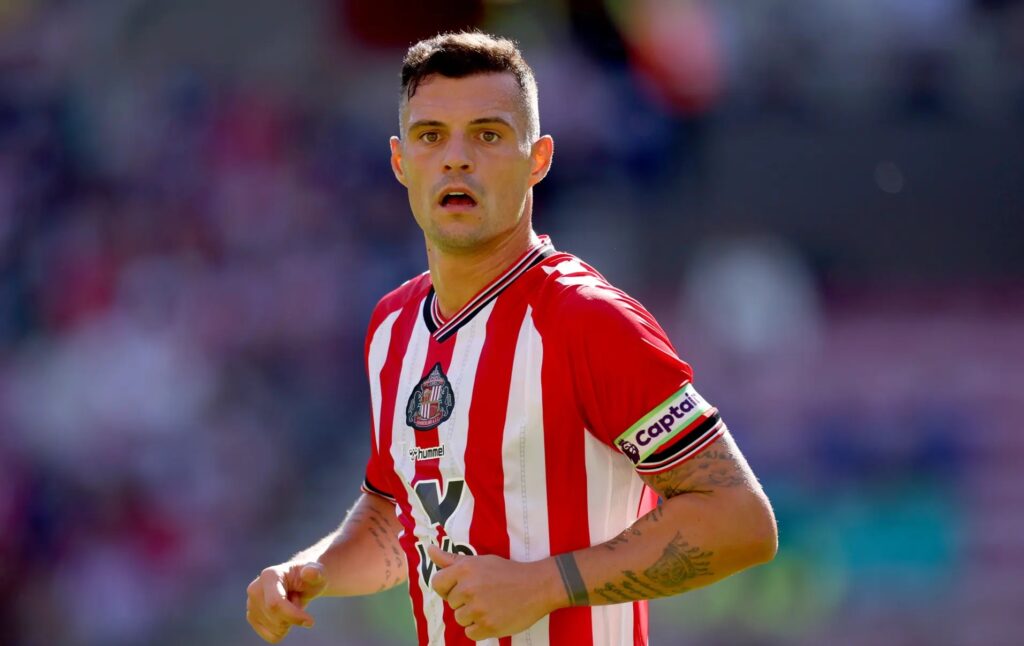 Granit Xhaka në kryqëzimin e karrierës: Sunderlandi e mban, Beshiktashi e kërkon