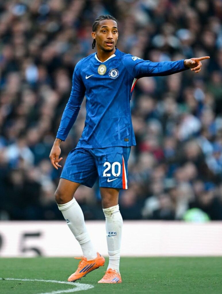 Barcelona synon Joao Pedron, por Chelsea mban qëndrim të fortë