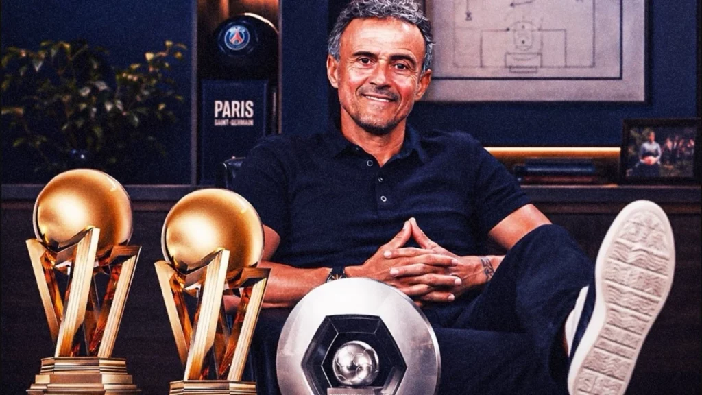 Luis Enrique barazon rekordin e trajnerit më të trofeshëm në historinë e PSG-së me trofeun e tij të 11-të.