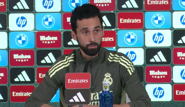Kylian Mbappé konfirmon se trajneri Alvaro Arbeloa e ka cilësuar atë si sulmuesin e katërt dhe kjo është arsyeja e mosstartimit në ndeshjen ndaj Real Oviedo.