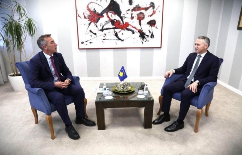 Zulfaj dhe Ibrahimi diskutojnë për reformat dhe rolin e komunave në Kosovë
