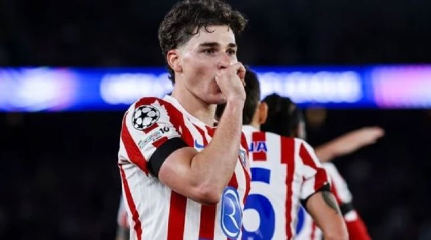 Barcelona ofron tre lojtarë për të mposhtur kërkesat e Atletico Madridit për Julian Alvarez