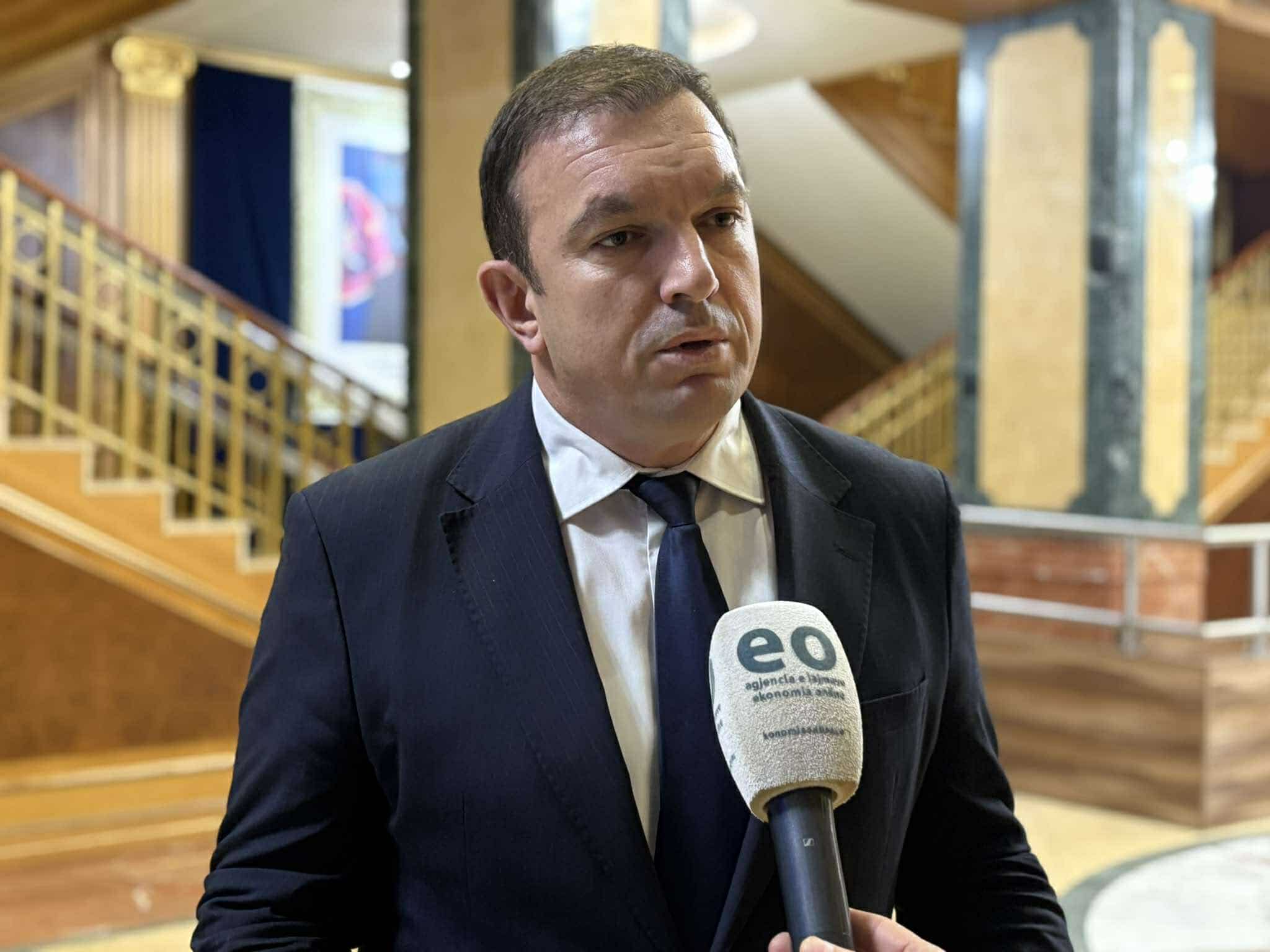 LVV ofron gati gjysmën e qeverisë LDK-së për të shmangur zgjedhjet