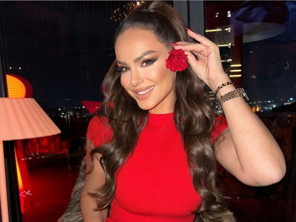 Xhuli Nura mes biznesit dhe rolit të papritur në shtëpi