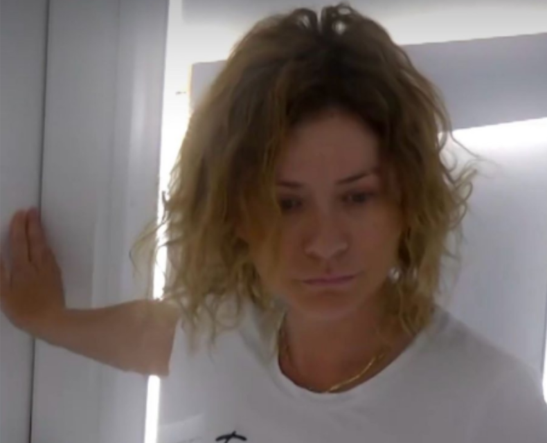 Egla Ceno ndan momentet e vështira me nënën në spital