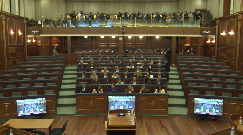 Dështimi i zgjedhjes së presidentit çon Kosovën drejt zgjedhjeve të jashtëzakonshme