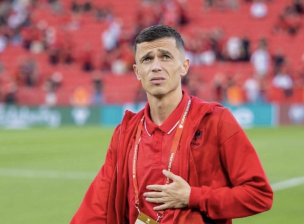 Jasir Asani konfirmon se sezonin e ardhshëm do të luajë në La Liga, por klubi mbetet sekret.