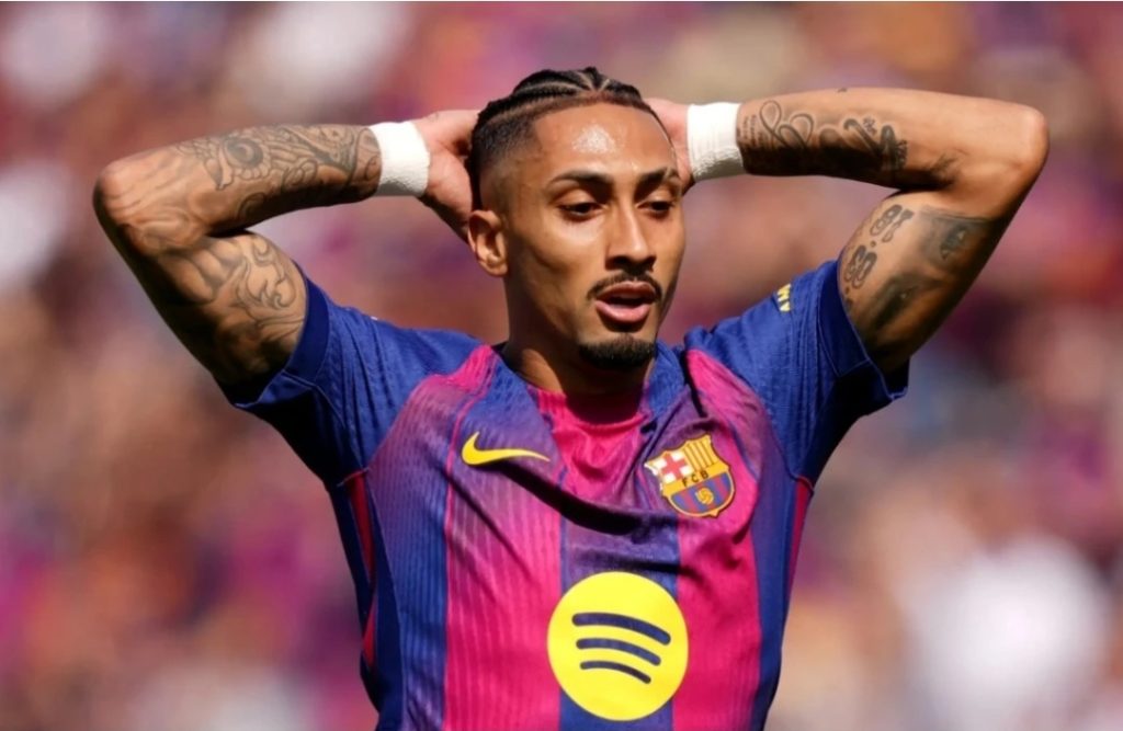 Barcelona synon të transferojë Jeremy Dokun nga Manchester City për rreth 80 milionë euro si zëvendësues të Raphinhas.