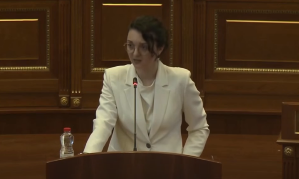 Deputetja e VV-së: Nuk ndryshojmë marrëveshjen për Bordin e Paqes, vetëm një nen në ligj