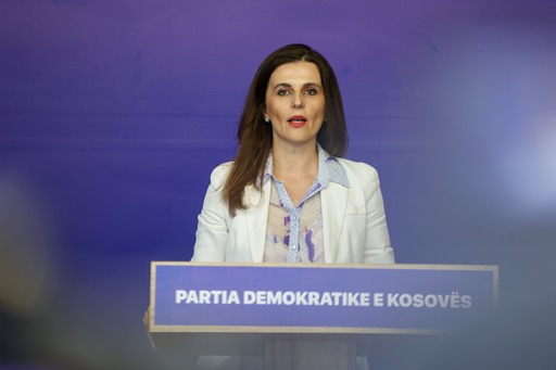 Kritikë e ashpër ndaj Kurtit për udhëtimet pa rezultate dhe krizën institucionale në Kosovë