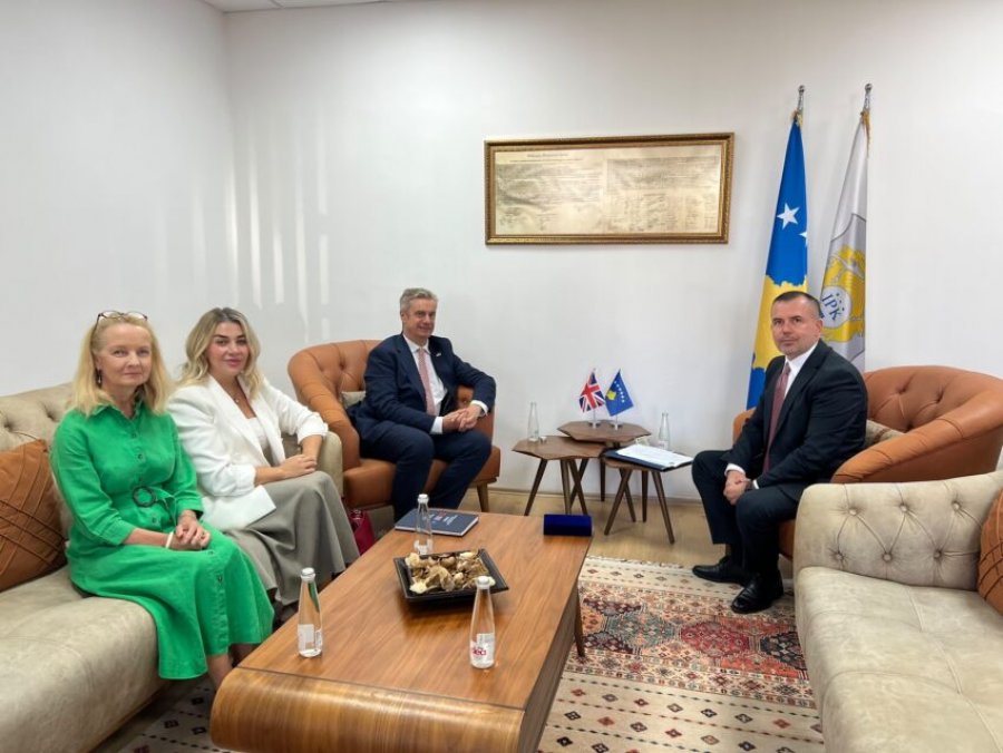Fuqizimi i IPK-së në fokus të bashkëpunimit Kosovë-Britani