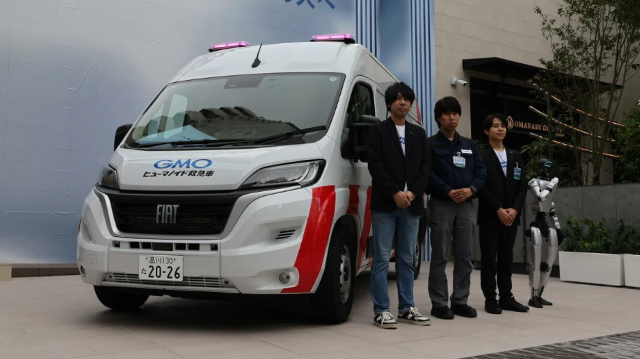 Ambulanca e parë për robotët humanoidë po vjen në Tokio