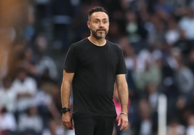 De Zerbi ironizon për Tottenhamin dhe diskuton me Mathys Tel pas barazimit