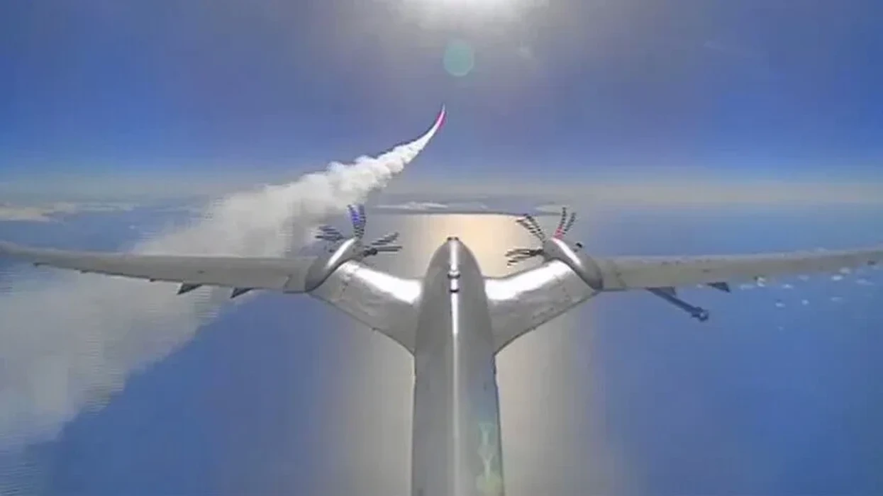 Droni turk "Akinci" shënon sukses me raketën balistike supersonike UAV-300
