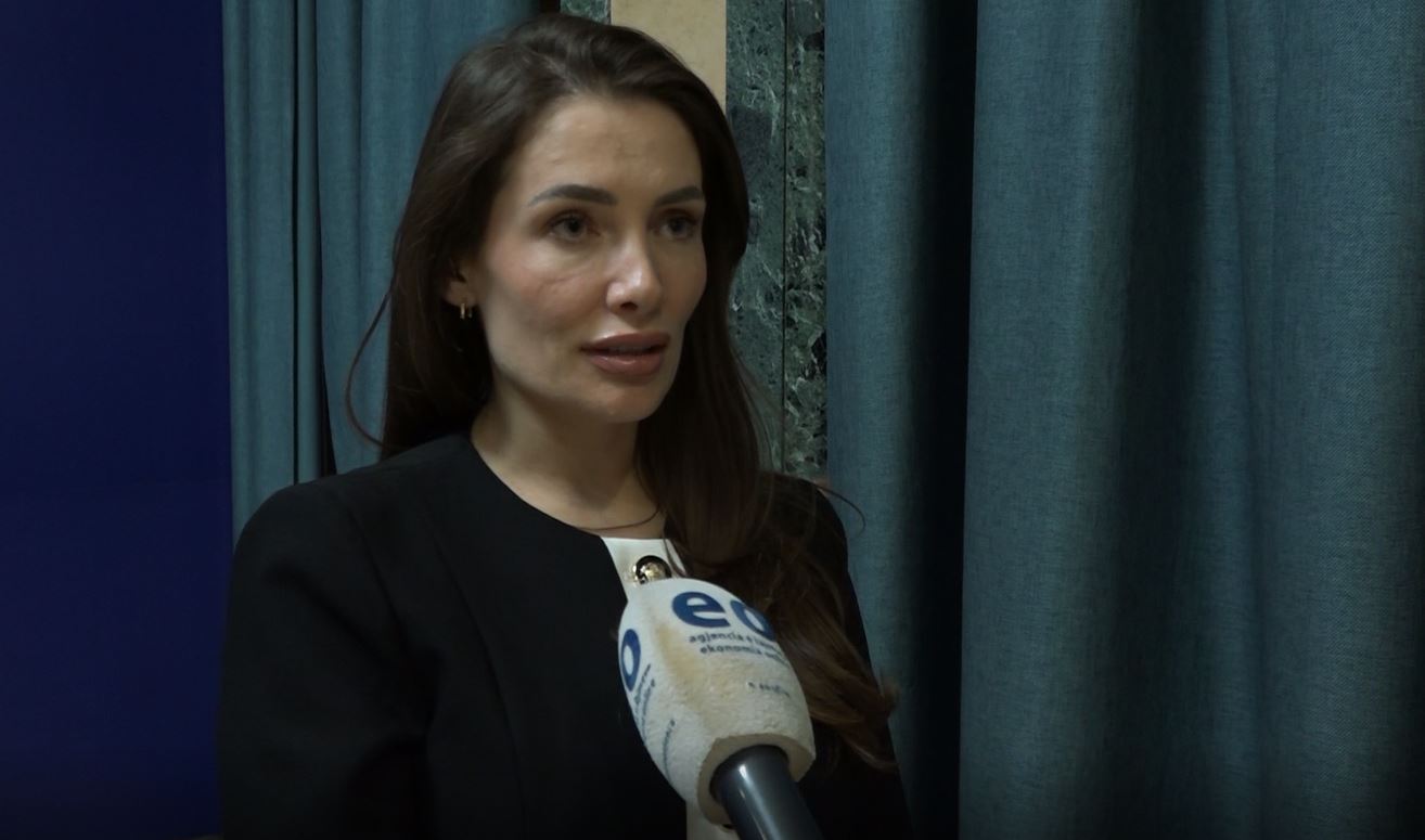 Debati për Kushtetutën e Albin Kurtit ndez tensionet në Kosovë