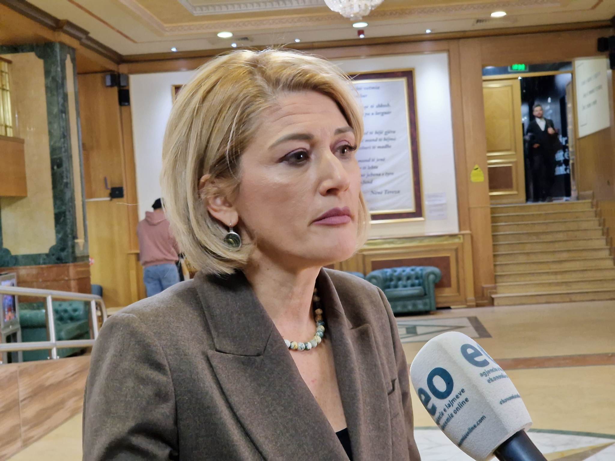 Sfida e konstituimit të Kuvendit dhe kontradiktat e opozitës