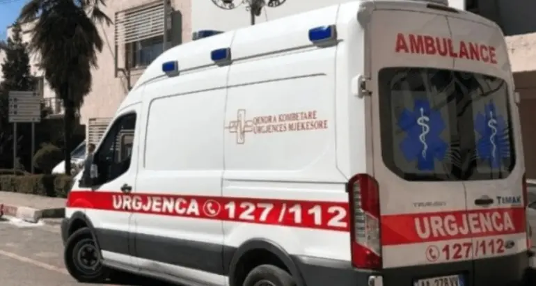 Tragjedia në Tropojë: Një punonjës i bashkisë humb jetën nga rryma elektrike gjatë punimeve për ndriçimin