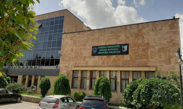 Mitrovica nis tenderin për automjete të reja zjarrfikëse dhe terreni