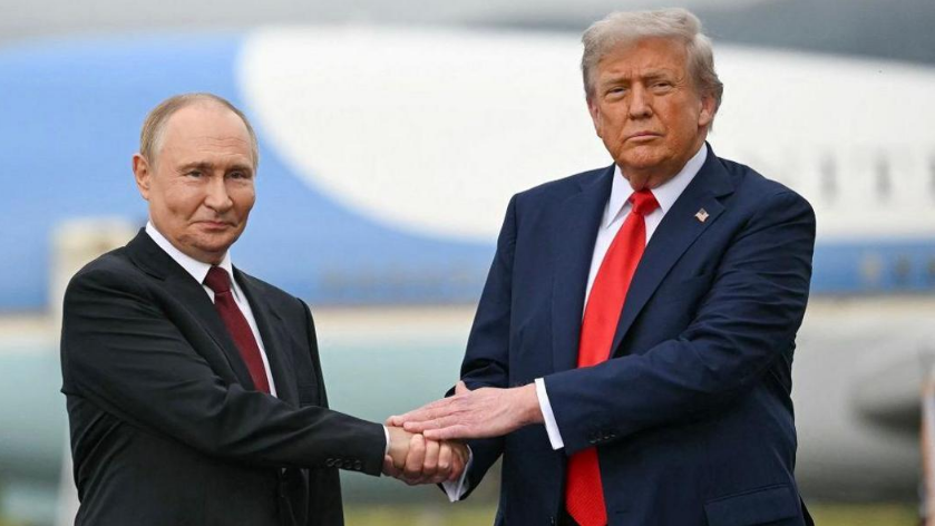 Telefoni i rëndësishëm mes Trump dhe Putin për Ukrainën dhe Evropën