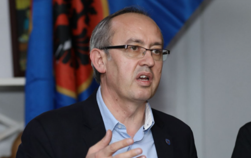 Brishtësia brenda LDK-së për pjesëmarrjen në Qeveri dhe sfidat e formimit të institucioneve
