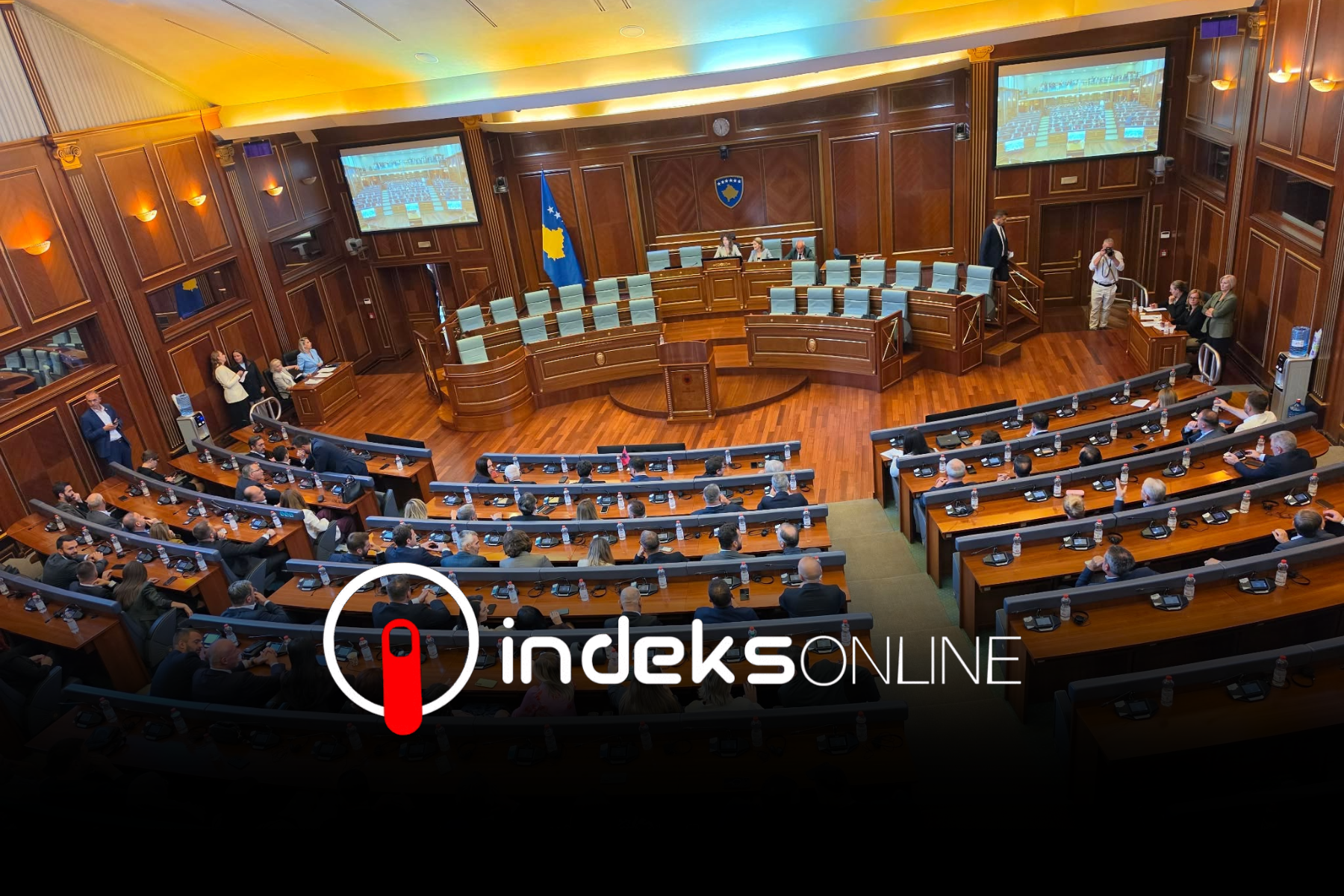 Seanca konstituive e Kuvendit të Kosovës ndërpritet për herë të dytë, rifillon të dielën