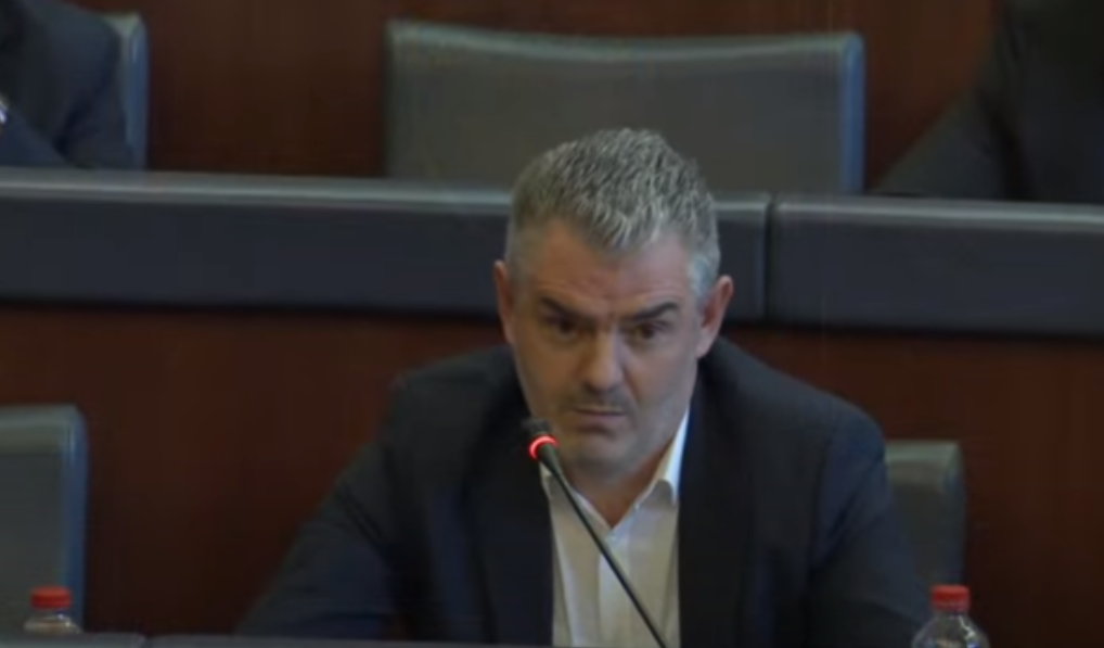 Kujtim Shala merr nënkryetarin e Kuvendit, PDK mungon në votim