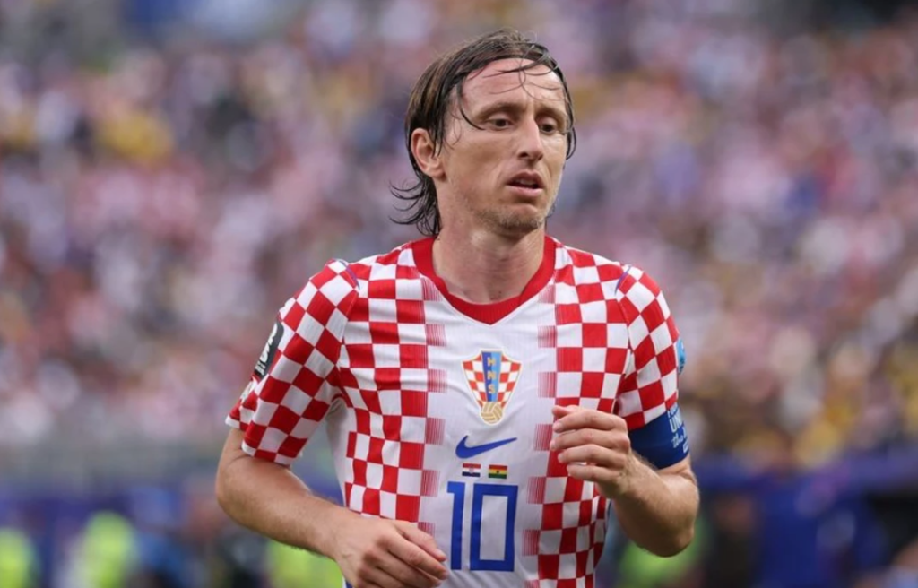 Luka Modriç do të vazhdojë të luajë për Kombëtaren e Kroacisë edhe në moshën 41-vjeçare.