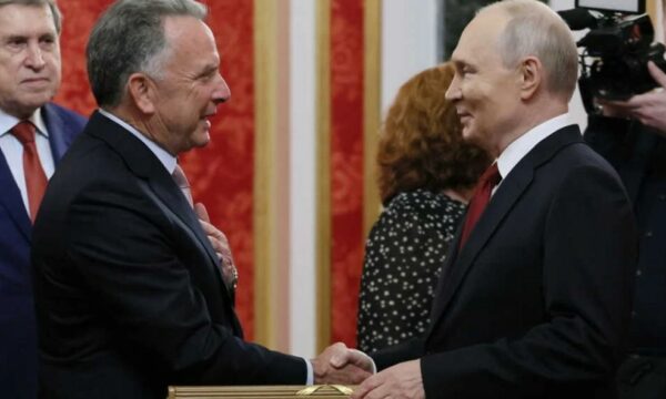 Takimi i pritshëm mes Putinit dhe Kushnerit në Moskë: një drekë luksoze dhe bisedime të gjata