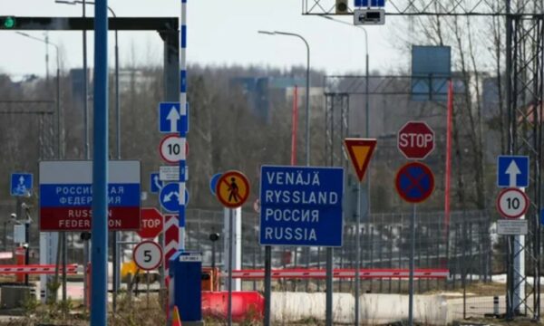 Finlanda përforcon sigurinë kufitare me gardh 200 km ndaj Rusisë
