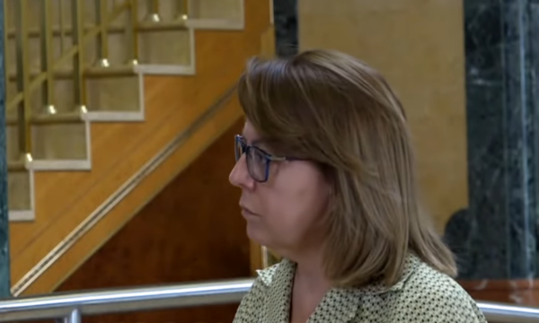 Përplasjet politike për nënkryetarin e Kuvendit: LDK kundër ndërhyrjes së VV-së