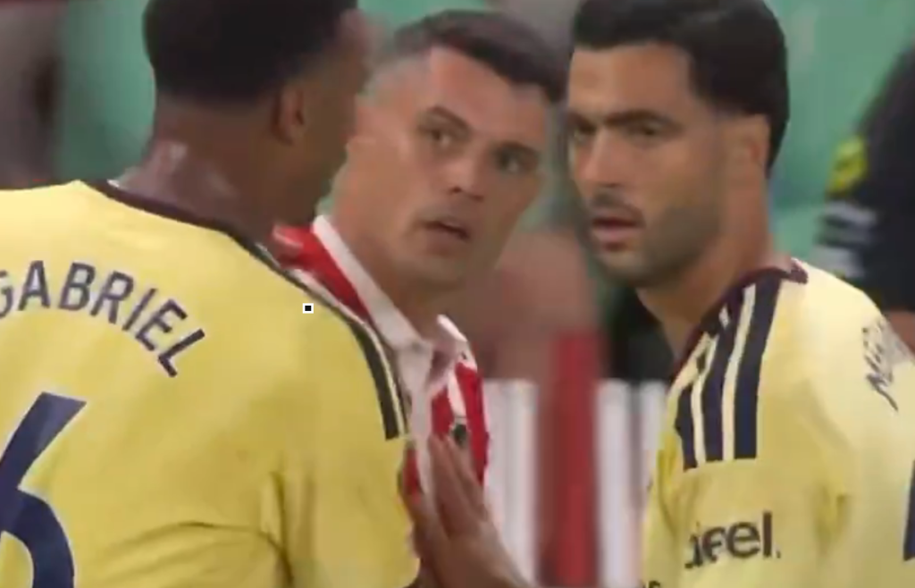 Përplasje e nxehtë mes Xhakës dhe yllit të Arsenalit pas ndeshjes me Sunderlandin