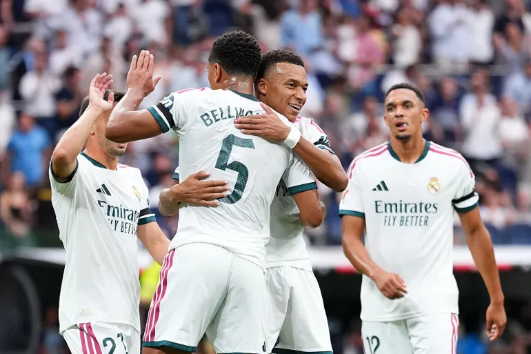 Real Madridi kryeson sërish renditjen e skuadrave më të vlefshme në Ligën e Kampionëve me një vlerë prej 1.69 miliardë dollarë.