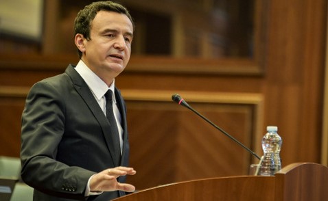 Qeveria Kurti 4 miratohet, por tensionet me opozitën dhe Listën Serbe mbeten