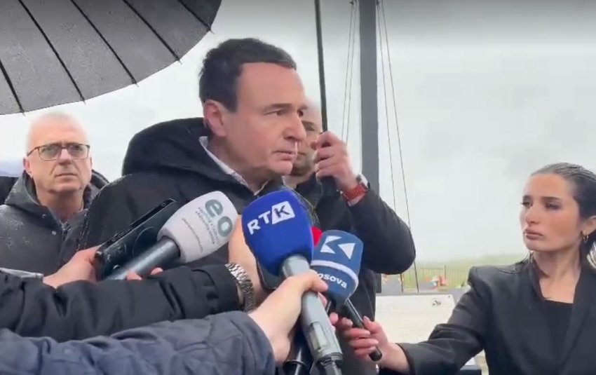 Kurti kërkon drejtësi të shpejtë për krimet e luftës në përvjetorin e masakrës në Shtuticë