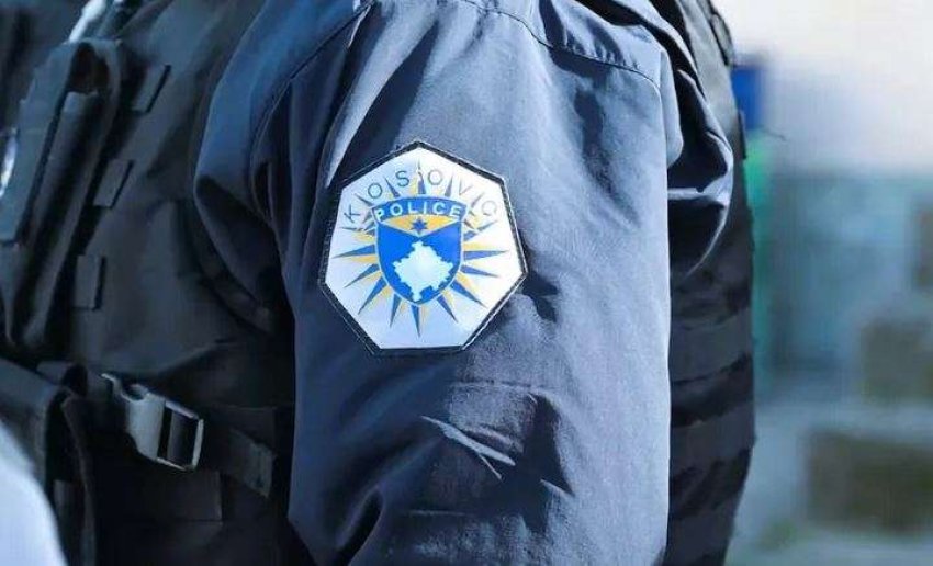 Dëmtim i veturës dhe ballkonit nga armë gjuetie në Prishtinë