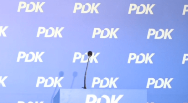 8 asamblistë të PDK-së i kanë kërkuar zyrtarisht Bedri Hamzës rikthimin e Fatmir Limajt në parti.