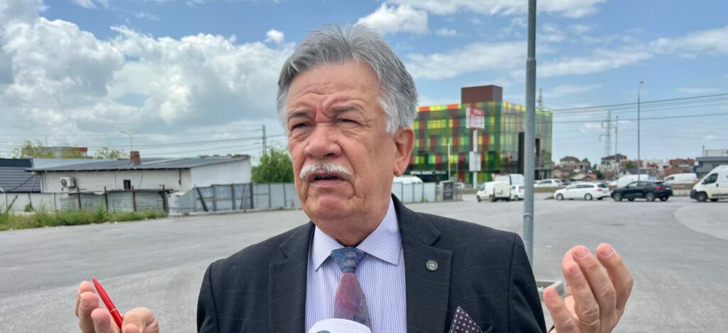Debati rreth pezullimit të vajit të palmës dhe qumështit pluhur në Kosovë