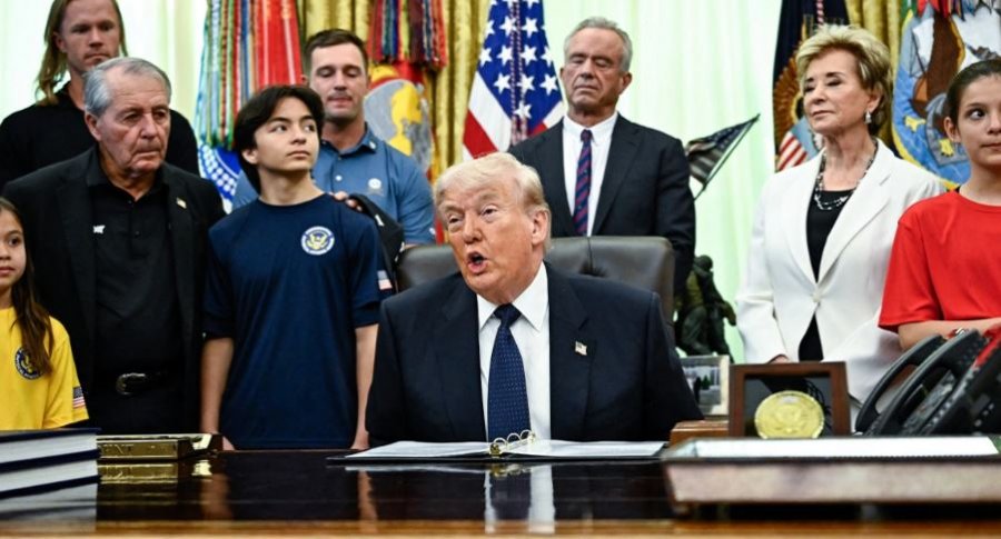 Trump kërkon që SHBA të ndërmarrë mision në Iran për të kapur materialet bërthamore pas bombardimeve ajrore.