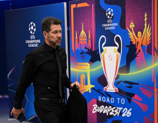 Simeone kritikon gjyqtarët pas eliminimit, por uron Arsenalin për finalen