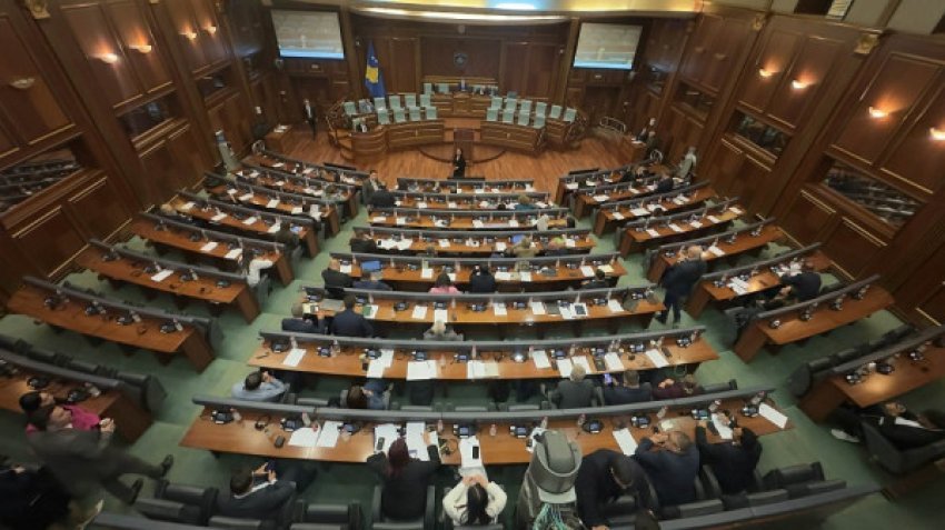 Kuvendi i Kosovës miraton në parim Projektligjin për sigurimin detyrueshëm shëndetësor me 65 vota pro.