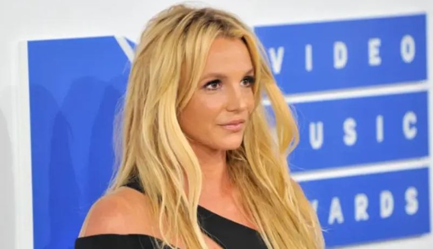 Britney Spears shkon vullnetarisht në rehabilitim pas arrestimit për drejtim në gjendje të dehur