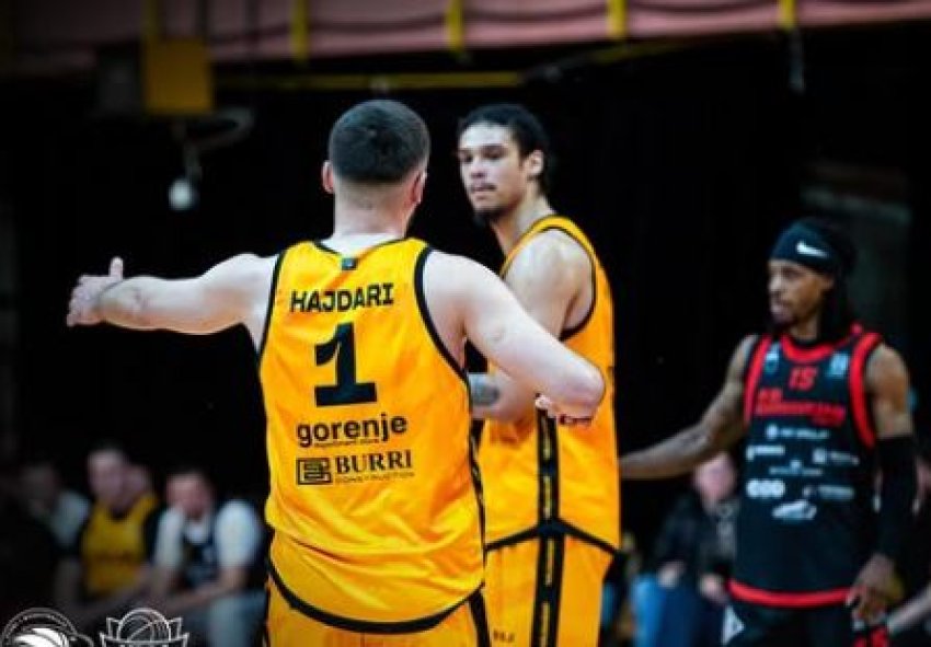 Peja ka barazuar serinë çerekfinale ndaj Golden Eagle Yllit në Superligën e Kosovës në basketboll, duke fituar ndeshjen e dytë.