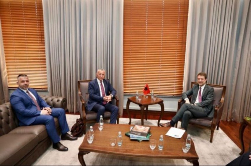 Ferit Hoxha thekson mbështetjen për shqiptarët në Serbi dhe bashkëpunimin me përfaqësuesit e tyre